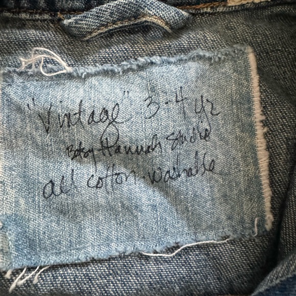 Vintage jean jacket - with cowboy fabric patches size 3-4yrs - Picture 3 of 4